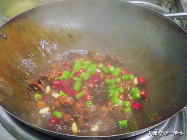 板鸡（板鸡子是什么，铁板鸡胗图片（认准这“三大名鸡”）