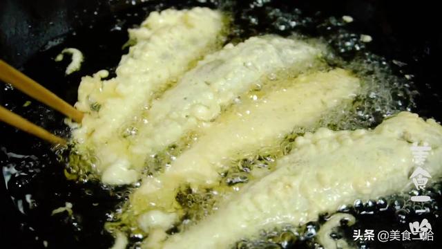 油炸黄花鱼的做法，炸小黄花鱼怎么做（炸黄花鱼是我必做的拿手菜）