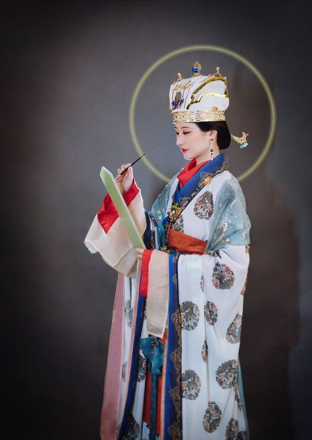 魏晋南北朝时期的服饰装扮，晋朝服饰图片 男（穿上它们你就是仙女无疑了）