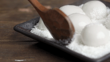 微波炉煮汤圆的方法，微波炉可以煮汤圆（六招教你解决剩余汤圆！！！）