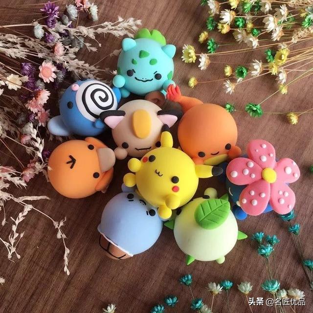 怎么用彩泥捏小兔子，小兔子用彩泥怎么捏（教你用超轻黏土做一个小兔子小挂坠）