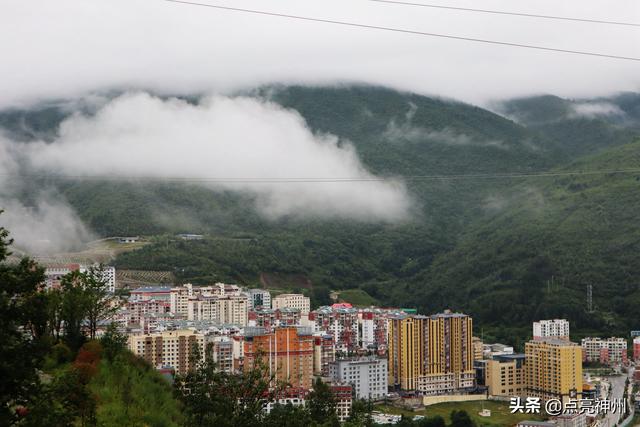 折多山海拔高度是多少米，康定机场海拔多少米（你将翻越的318第一关——折多山是什么样子）