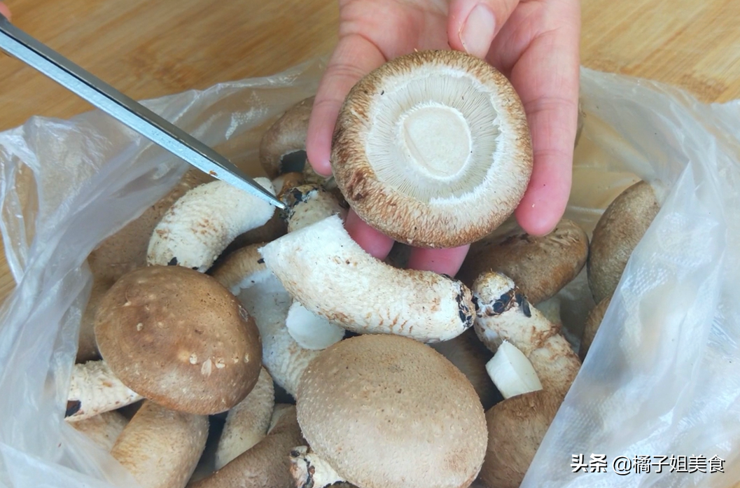 圖片[2]-香菇也能吃出肉的口感 這道家常菜簡單又美味-起舞食譜網