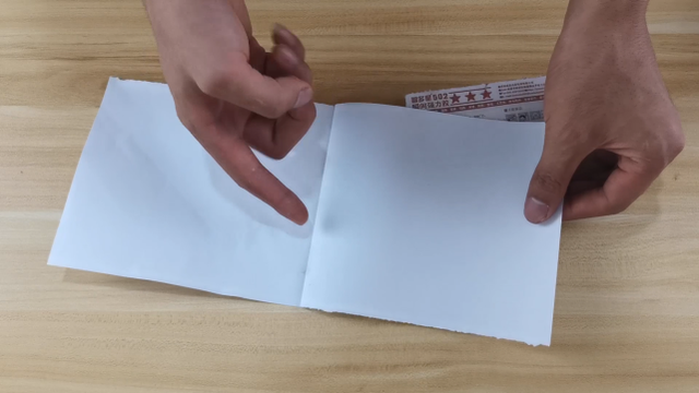 怎样自制万能胶水，怎样自制万能胶水简单（教你一招自制万能胶水）