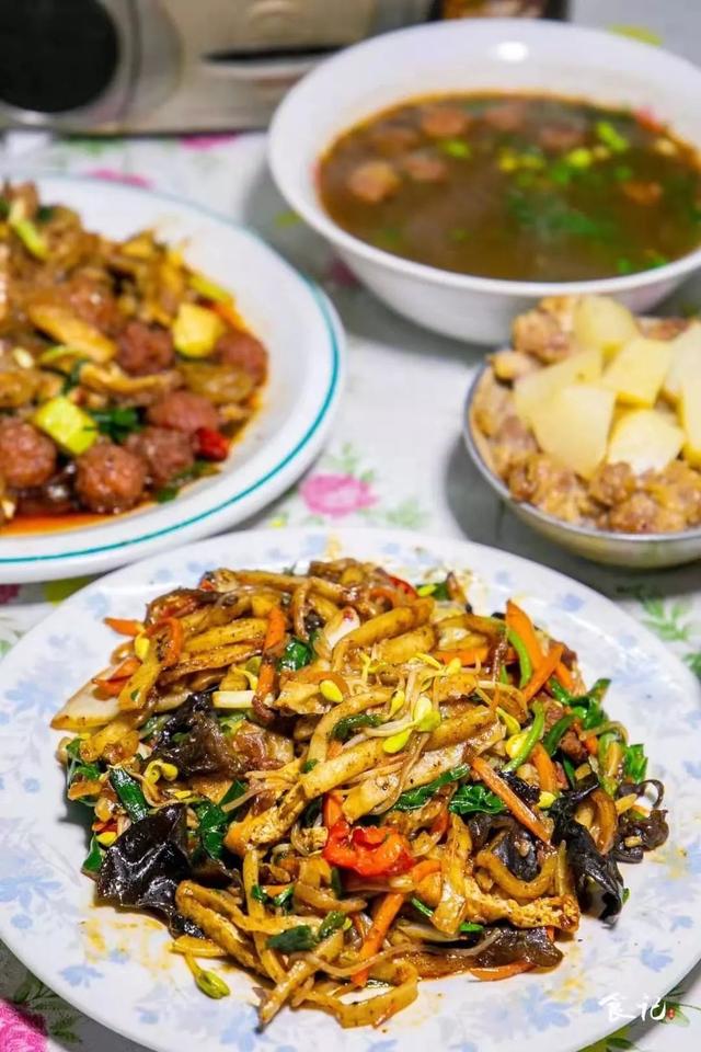 河南老式炒面的制作方法，河南老式炒面做法视频（别问了，襄阳真的没什么好吃的）