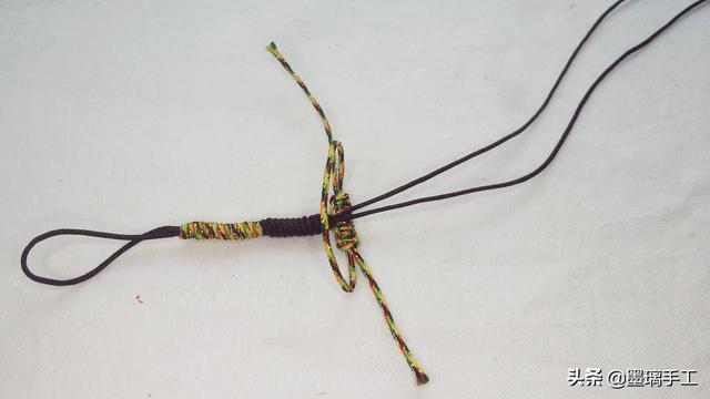 茶壶盖绳子怎么绑，紫砂壶盖绳子怎么编（超详细的DIY手工编织茶壶绳教程）