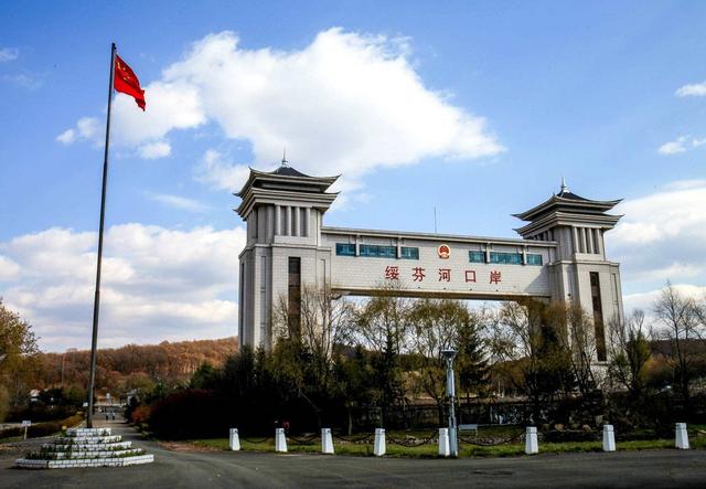 中国的边境有哪些国家，中国的边境是哪个国家（分别是绥芬河、珲春、黑河和满洲里）