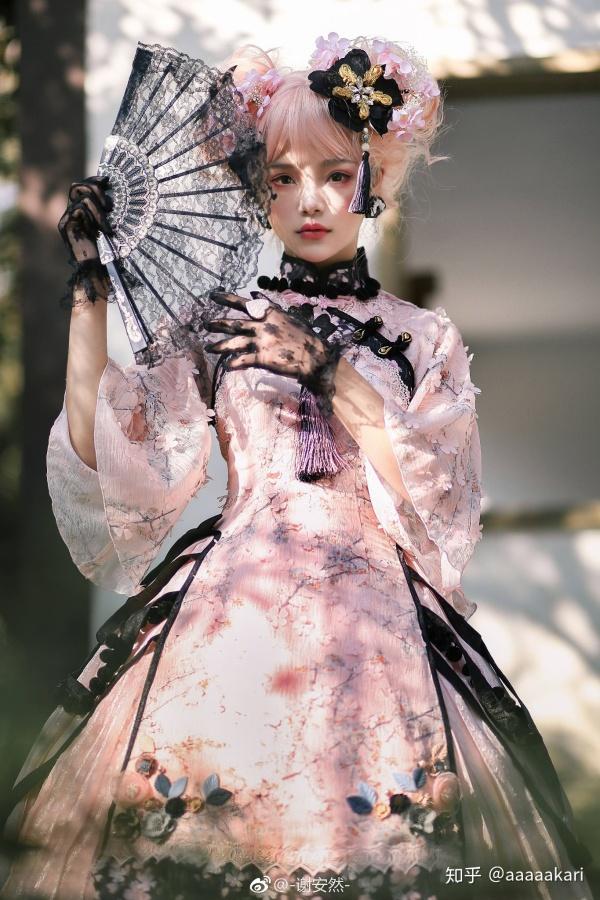 种草姬是什么意思，洛丽塔是什么意思（kc在洛丽塔是什么意思）