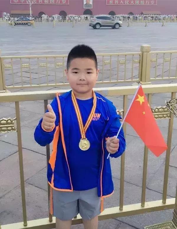 权律二呆萌搞怪可爱图片，权律二头像可爱搞怪（谢飞机、小刚几、权律二…长期霸屏的网红表情包们长大了...）