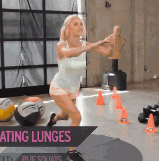 1个下蹲动作 提臀又瘦腿 即学即会，1个下蹲动作（把臀练翘腿练细）