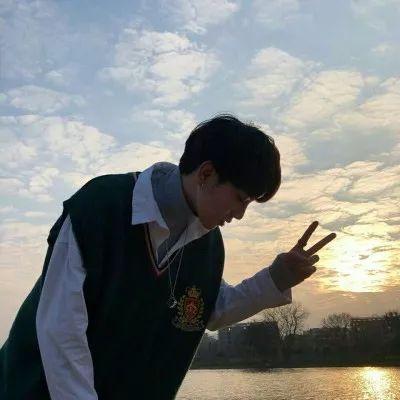 男头。忘掉种过的花，微信头像，男头。忘掉种过的花，重新开始。（“其实我不太懂喜欢）