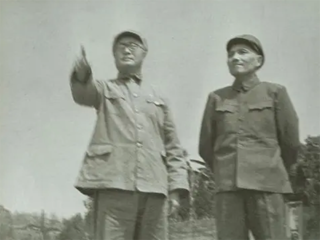 张震怎么死的，邓小平：比我小10岁（张震讲故事死了是真的吗）