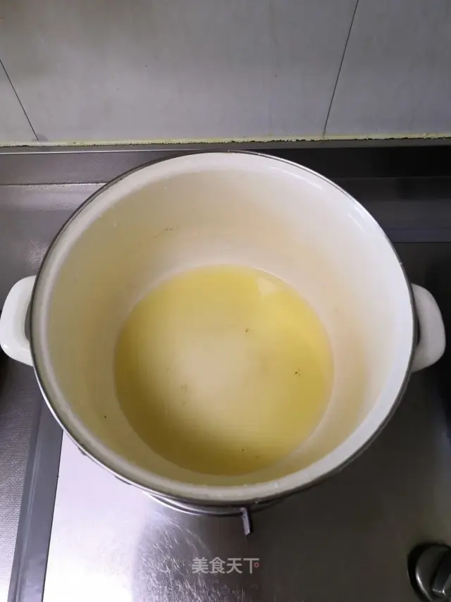 酸菜排骨炖粉条，酸菜排骨炖粉条的做法（口感酸爽很是下饭）