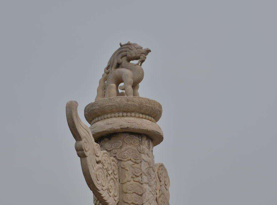 意义,不得不对古人的技艺以及智慧而敬佩,当然现在的华表只有一种含义