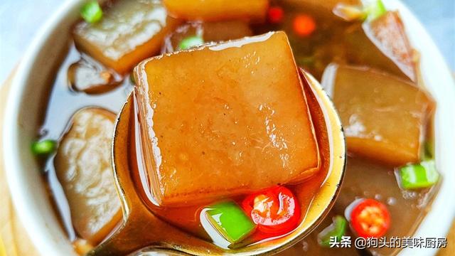 魔芋豆腐的功效与作用，魔芋豆腐的功效和禁忌是什么（少吃猪肉多吃魔芋豆腐）