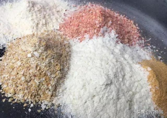 钓鲤鱼用什么饵料，冬天钓鲤鱼用什么饵料（丸九“四大金刚”都上榜）