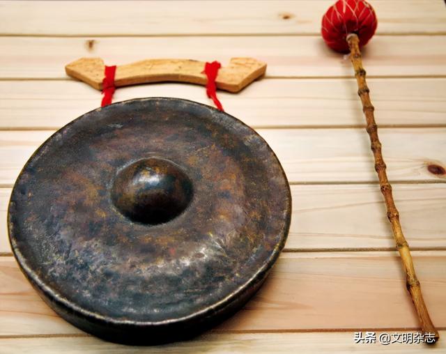 傣族三道弯是指什么，傣族三道弯是指什么动物（孔雀故里傣舞蹁跹）