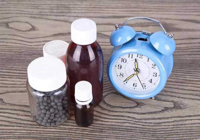 退烧药有哪些，小孩吃的退烧药有哪些（发烧多少度需吃退烧药）