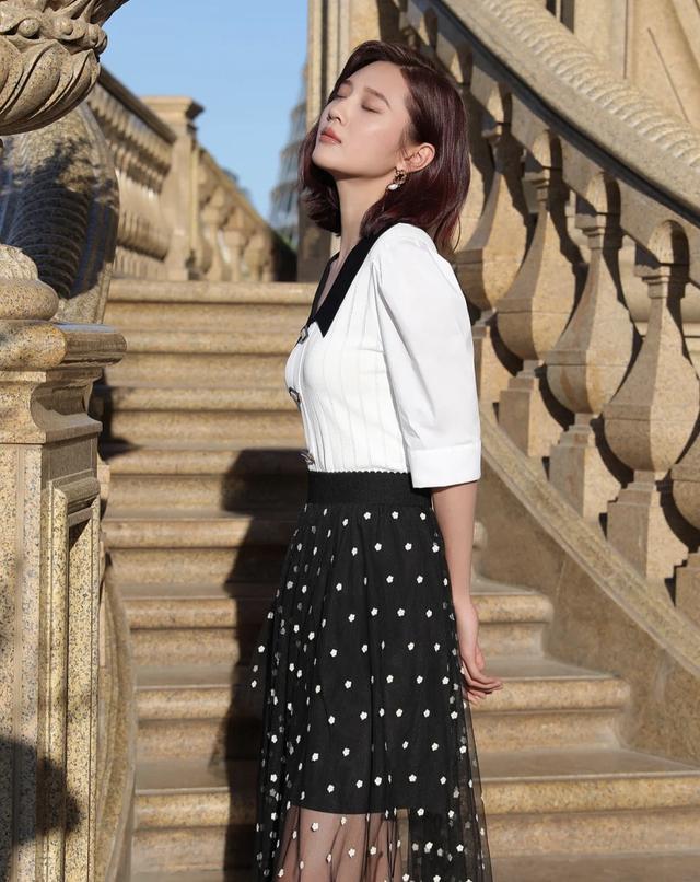 纱裙配什么上衣好看，纱裙的上衣搭配（让你绽放不一样的美丽）