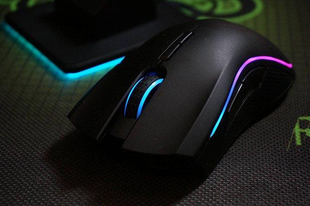 鼠标上的dpi键有什么用，如何知道自己鼠标的dpi（鼠标CPI和DPI之间区别知识科普）