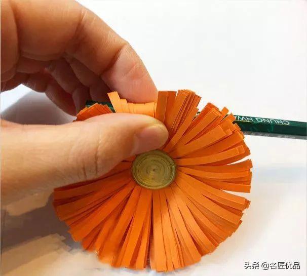 教师节礼物折纸手工花，手工折纸教程（教师节创意手工：一张纸）