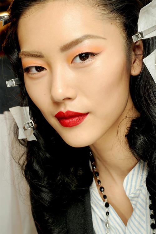 女人眼睛小代表什么，眼睛非常小的女人（眼睛小也好看的人）