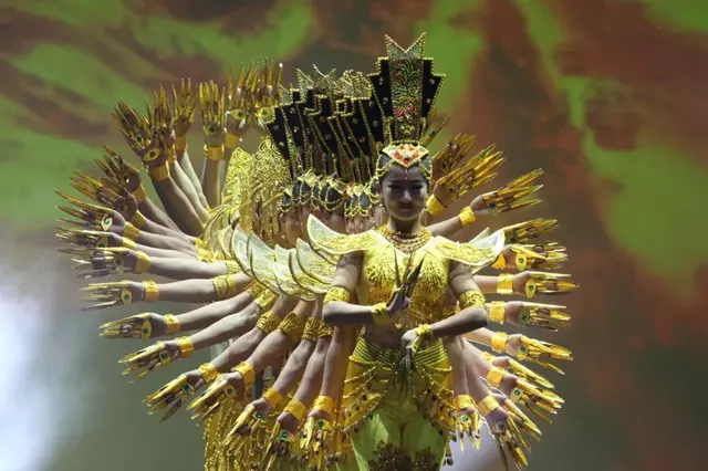 什么是舞蹈鉴赏，什么是舞蹈鉴赏的本质（从手、腿、躯干开始）