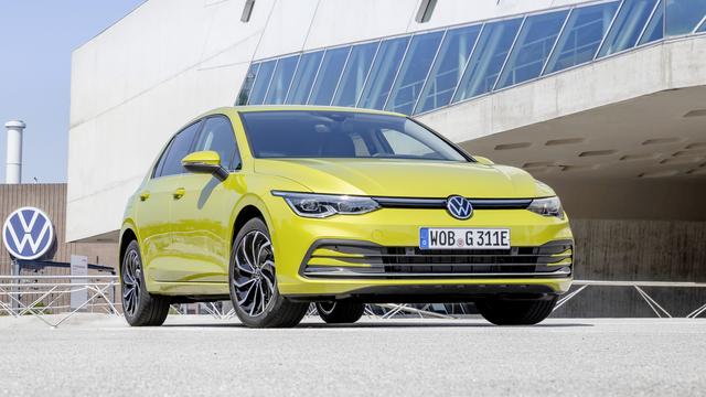 尼桑sylphy，尼桑轩逸怎么样（其实......丰田的所有车都叫皇冠）