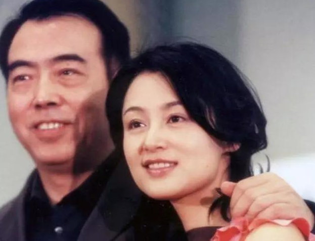 撤侨令一出，陈凯歌进退两难的美籍儿子，终"败"给成龙儿子房祖名