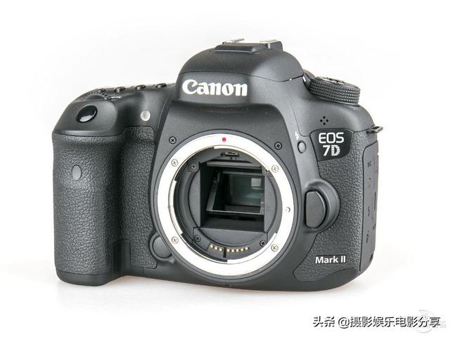 佳能7d单反相机和7d2的区别，佳能单反6d与7d的区别（II一台被低估的相机）