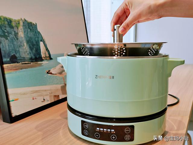 火锅料有什么食材，火锅料有哪些食材（吃啥都不如热乎乎的火锅）