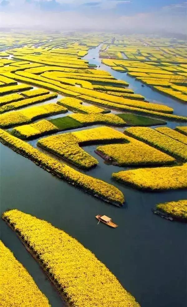 一生必去的中国50个最美地方，一生必去的中国50个最美地方图片（中国最美乡村Top10）