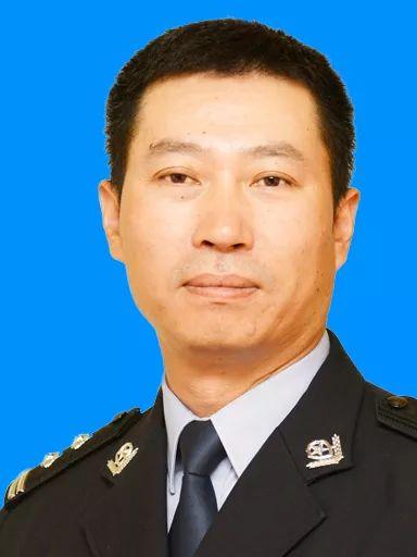 关于敬业的名言，关于敬业与乐业的名言（清廉铭胸，敬业从容）