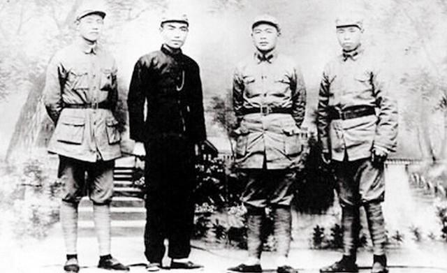 副团级转业什么级别，副师长转业是什么级别（刘少奇和彭德怀为何都提到此人）