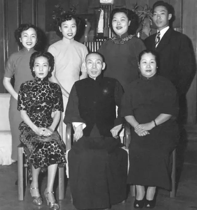 孟小冬简介，孟小冬的一生简介（孟小冬：与梅兰芳分手）