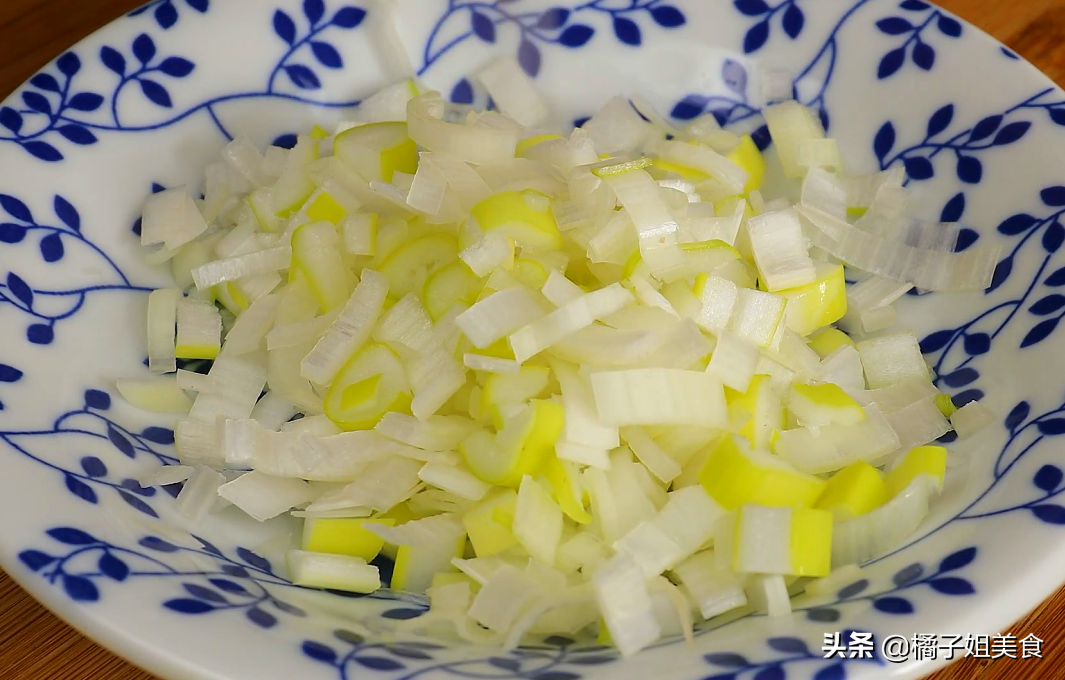 圖片[5]-【蛋黃薺菜炒飯】做法步驟圖 剩米飯的新吃法 簡單易做 全家人-起舞食譜網