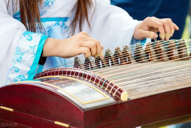学古筝认识古筝技巧，学习古筝口诀与方法
