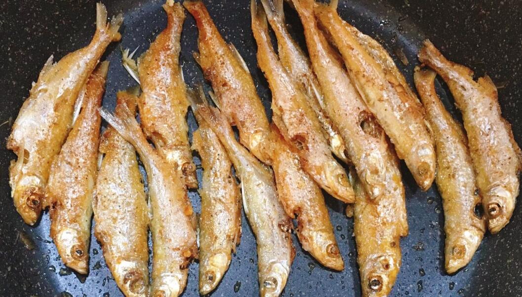 圖片[4]-【香煎小魚(yú)】做法步驟圖 不粘鍋 香酥美味-起舞食譜網(wǎng)