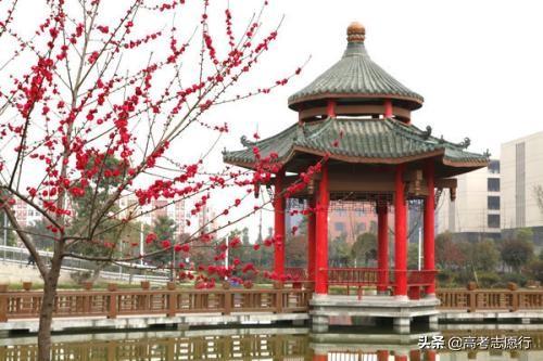 大连财经学院地址，2021级大连财经学院新生开学时间和入学指南及入学军训考试（适合二本分数较低的高考生参考）