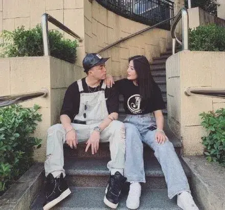 曾一鸣现状如何，弟弟鲜肉有女友；女星离婚内幕；曾一鸣情商太低