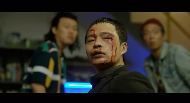 釜山行马东锡结局，釜山行马东锡剧照（明明比《恶人传》更过瘾）