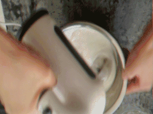 最快打蛋方法，如何打蛋清最快（蛋白打发一次成功·从此戚风零失败·打蛋技巧与程度控制原理解说）