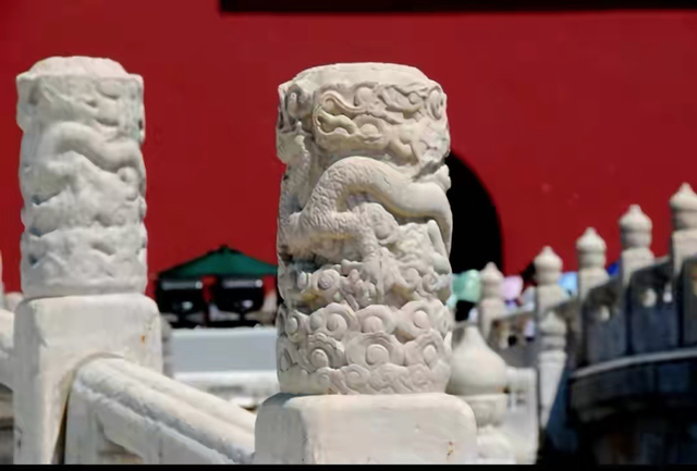 天安门城楼多高，国旗杆高度是多少米（天安门，天知地知，我知你知吗）