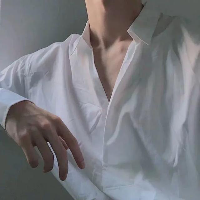 动漫帅哥美女图片，帅哥美女杂图（图王鲨鱼哥第33期33套微信头像加背景图）