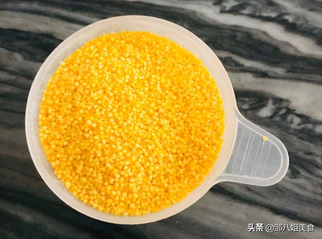 小米粥煮多久能熟，煮小米粥熬多久才熟（直接加水熬不好吃）