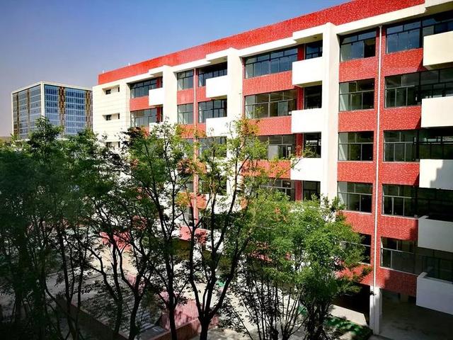 成都武侯区的重点初中有哪些，成都武侯区重点高中有哪些（武侯区还有哪些学校值得关注）