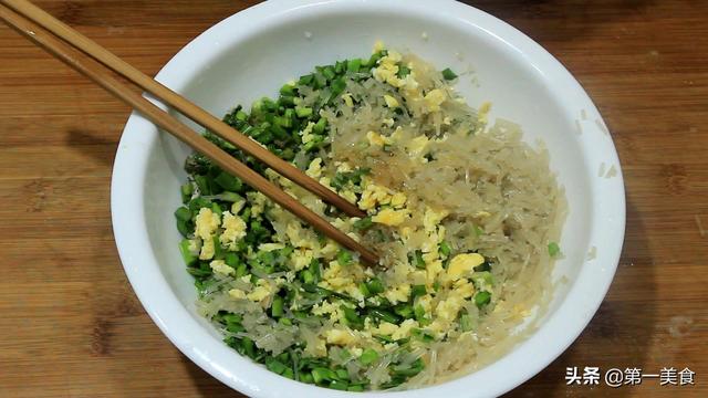 锅贴煎饺的做法，锅贴煎饺的做法大全（大厨讲解锅贴做法）
