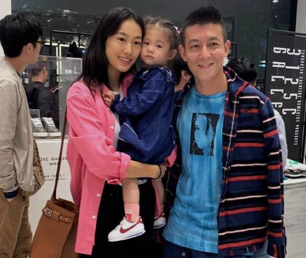 陈 冠 希，微信头像，陈 冠 希（14岁失恋开始流连花丛）