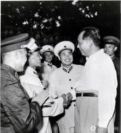 1955年我军首次授衔时65位军长和政委的军衔
