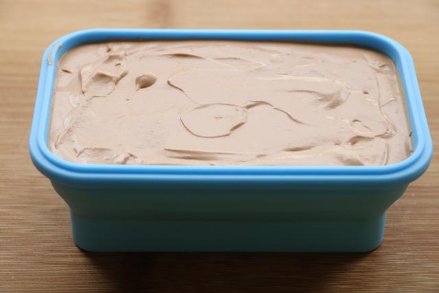 怎样制作好吃又简单的冰淇淋呢，想吃冰淇淋别再出去买